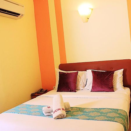 Sun Inns Hotel אייר קרו מראה חיצוני תמונה