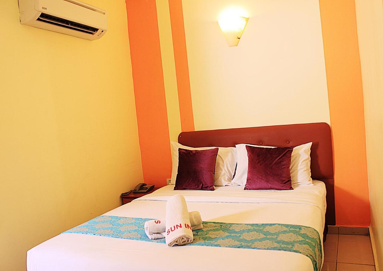 Sun Inns Hotel אייר קרו מראה חיצוני תמונה
