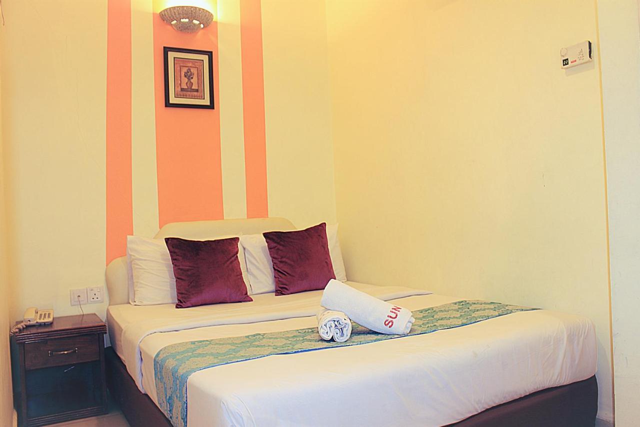 Sun Inns Hotel אייר קרו מראה חיצוני תמונה