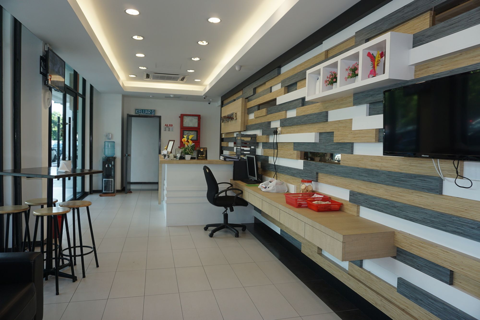 Sun Inns Hotel אייר קרו מראה חיצוני תמונה
