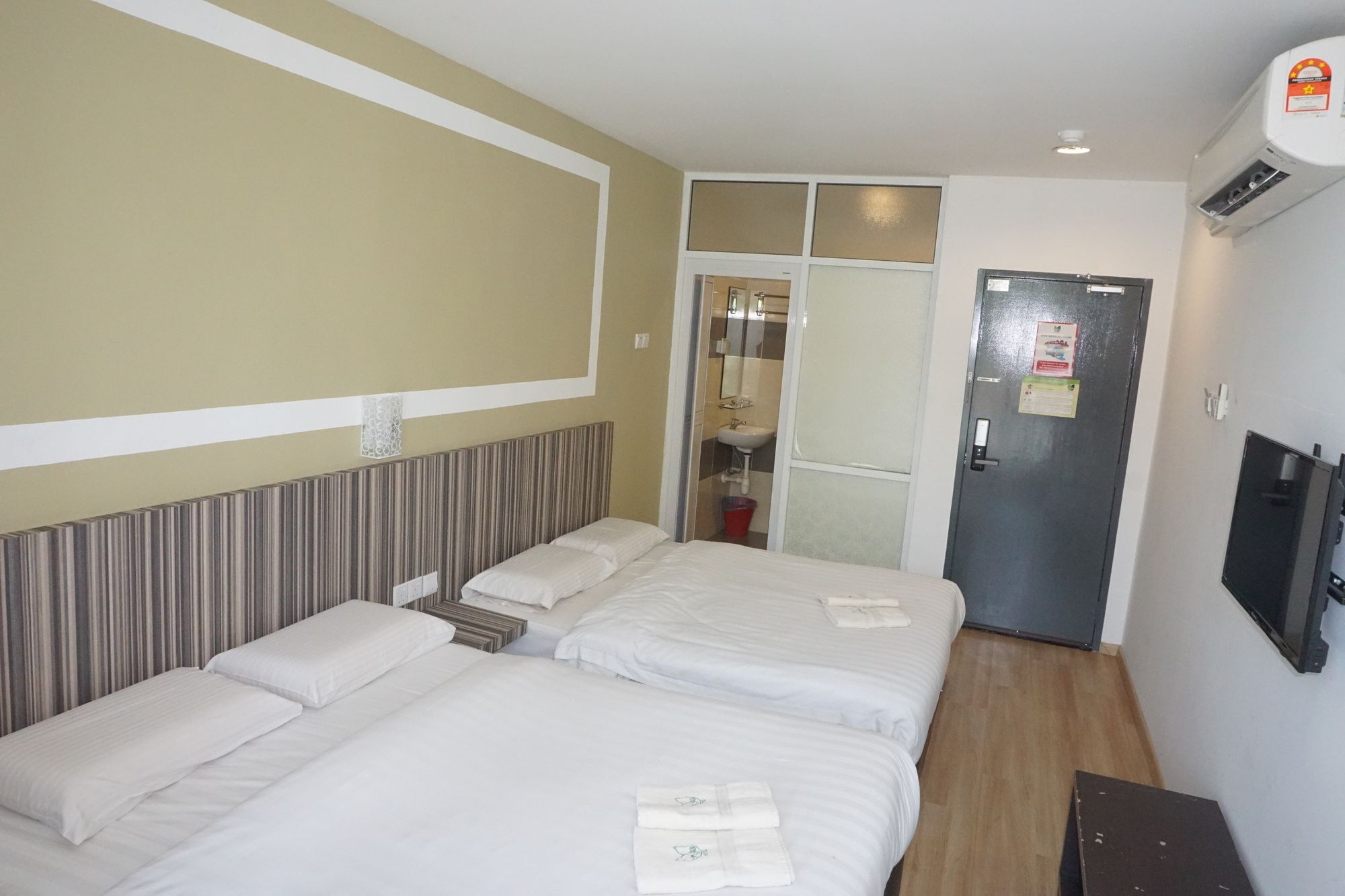 Sun Inns Hotel אייר קרו מראה חיצוני תמונה